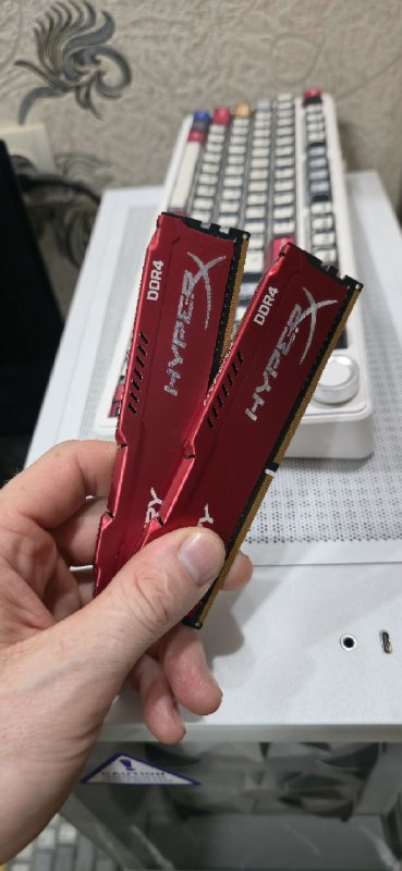 DDR4 16 ГБ 2400 МГц