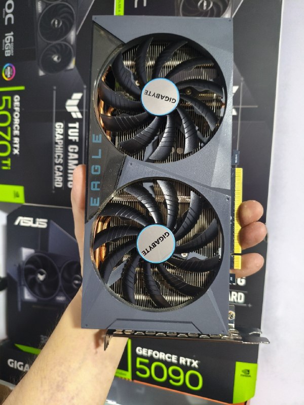 GIGABYTE RTX 3060 EAGLE 12 ГБ