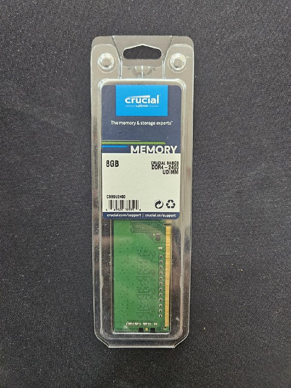 Crucial DDR4 8 ГБ 2400 МГц