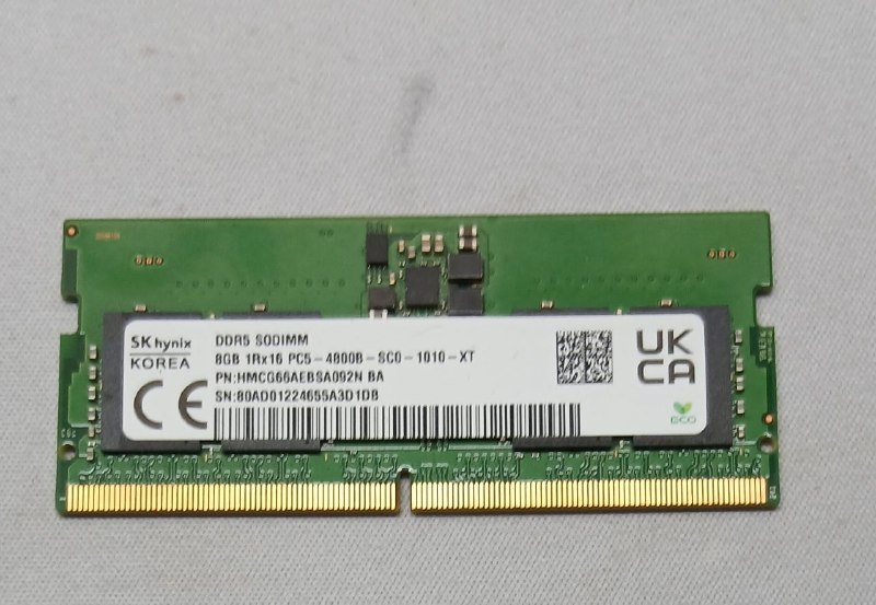 SK hynix DDR5 8 ГБ 4800 МГц