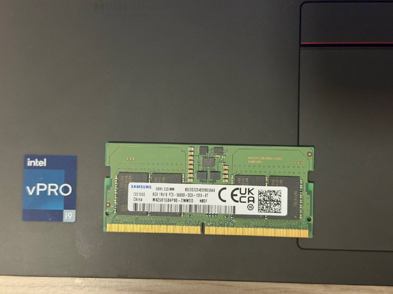 Samsung DDR5 8 ГБ 5600 МГц SO-DIMM