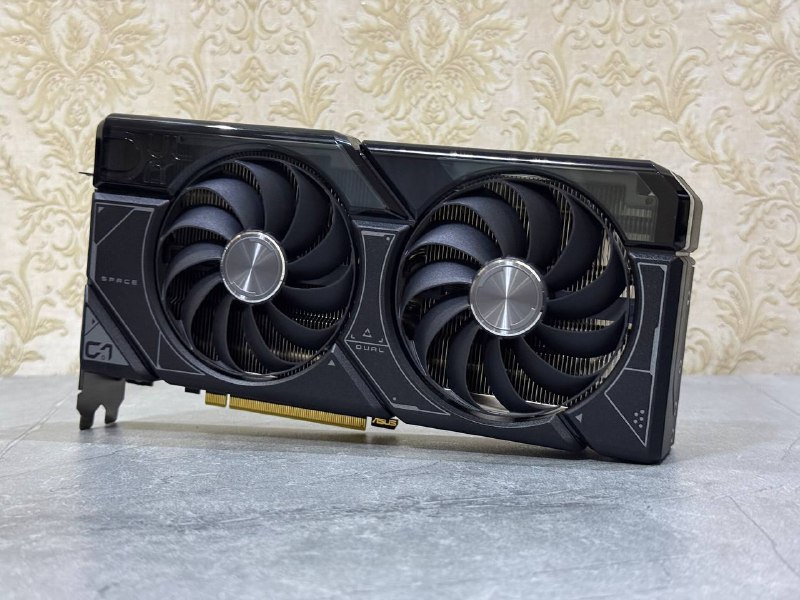 ASUS RTX 4070 DUAL 12 ГБ