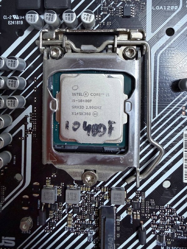 i5 10400F
