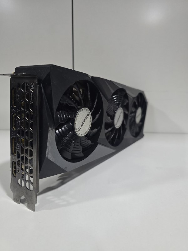 GIGABYTE RTX 3070 8 ГБ