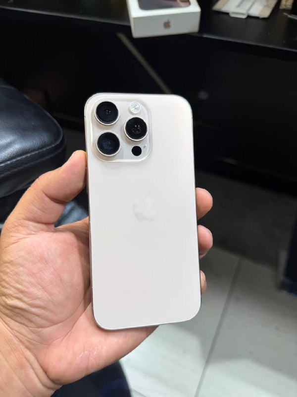iPhone 16 Pro Apple